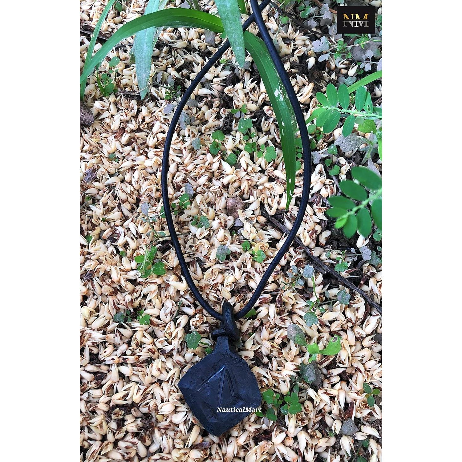 Collar Talisman Vikingo de Hierro Forjado Nauticalmart