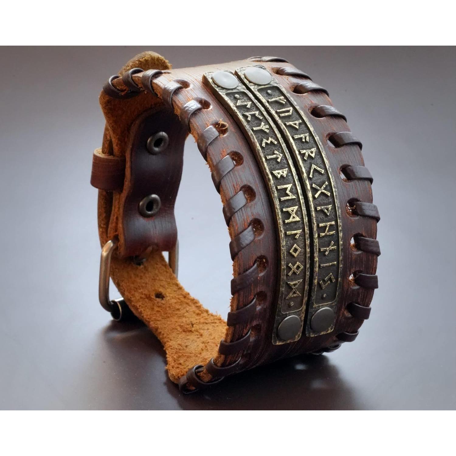 Pulsera de Cuero Genuino Baldur Jewelry con Runas Vikingas Ajustable