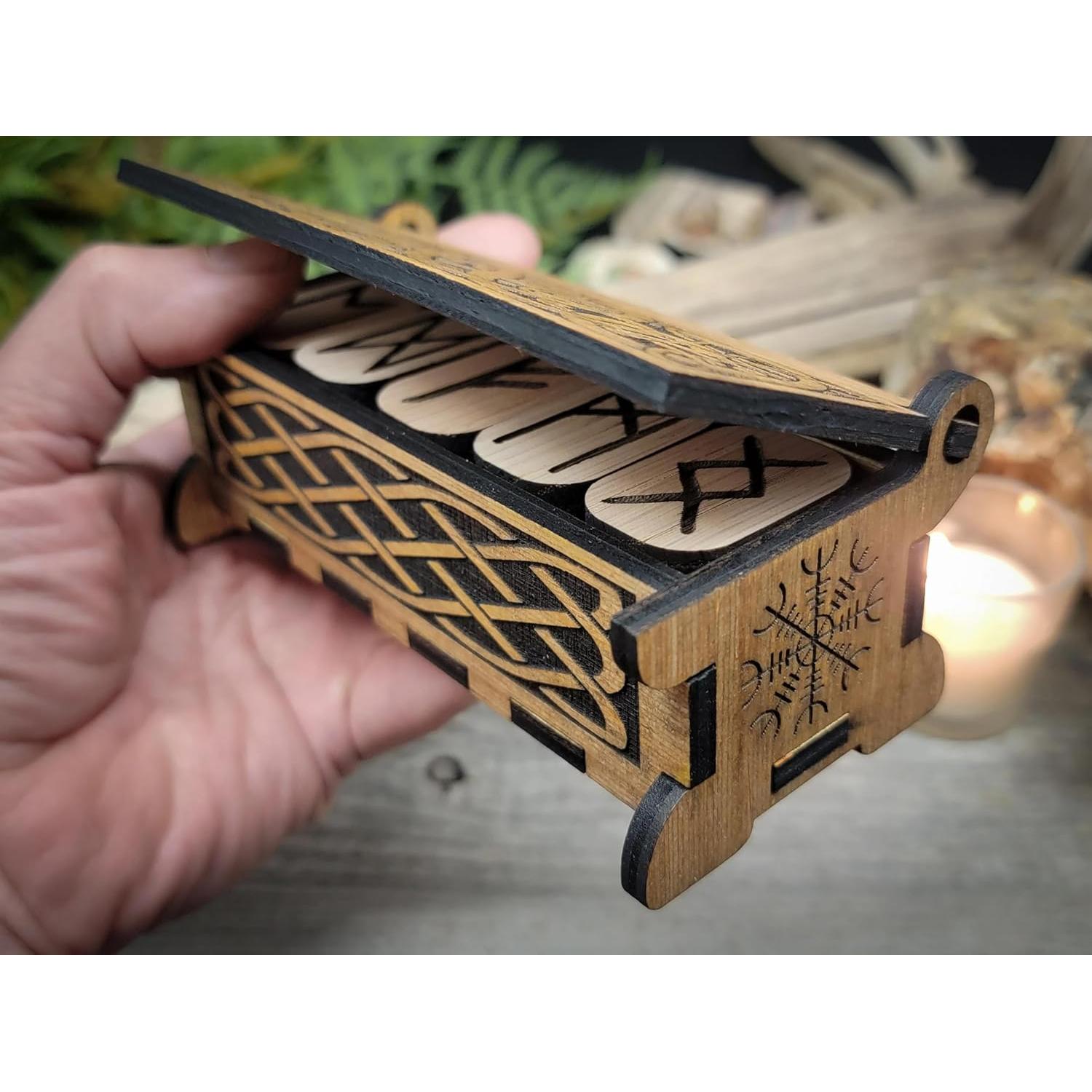 Juego de Runas Vikingas de Roble - 25 Piezas con Caja