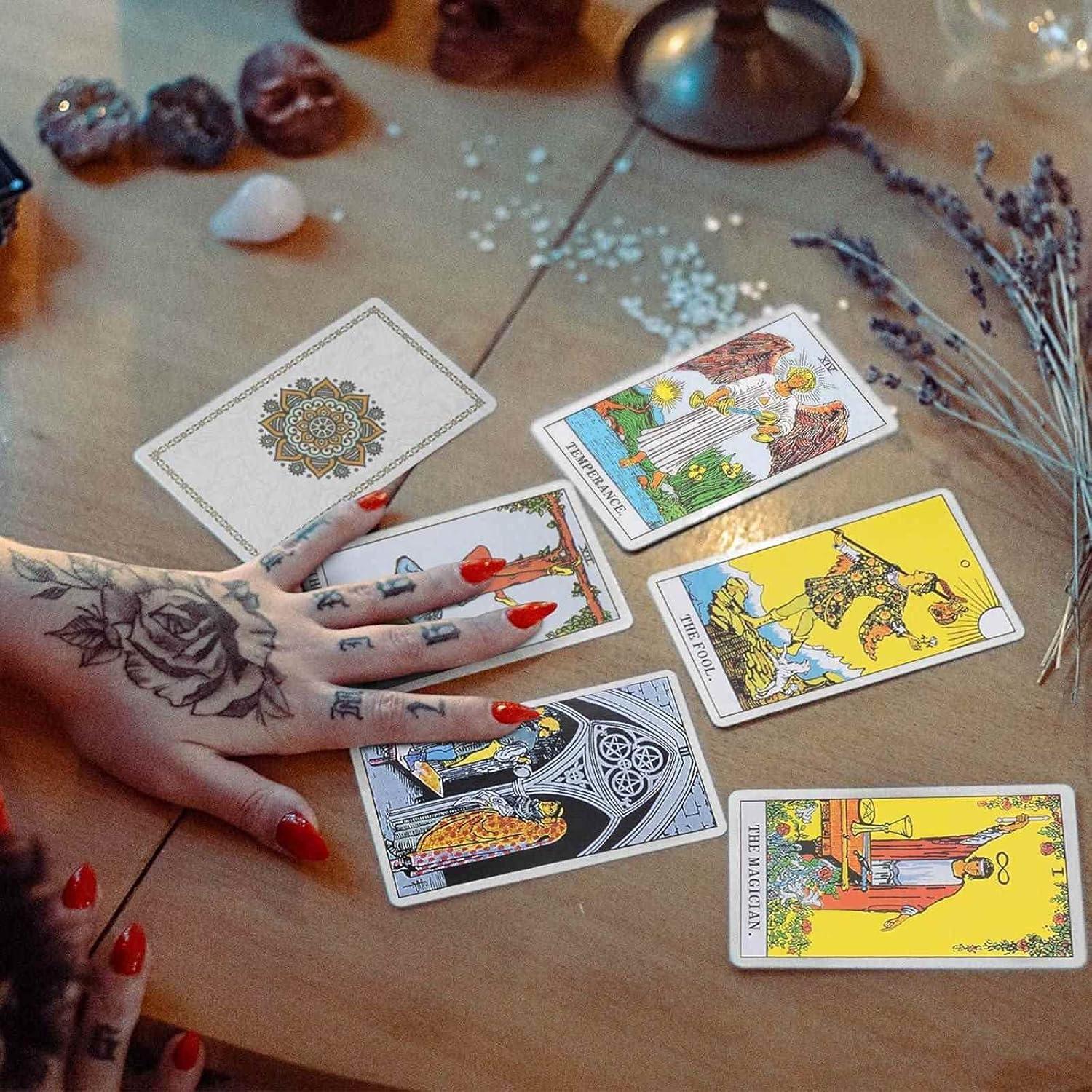 Baraja de Tarot Clásica Dionisio con Guía en Español - 350 GSM