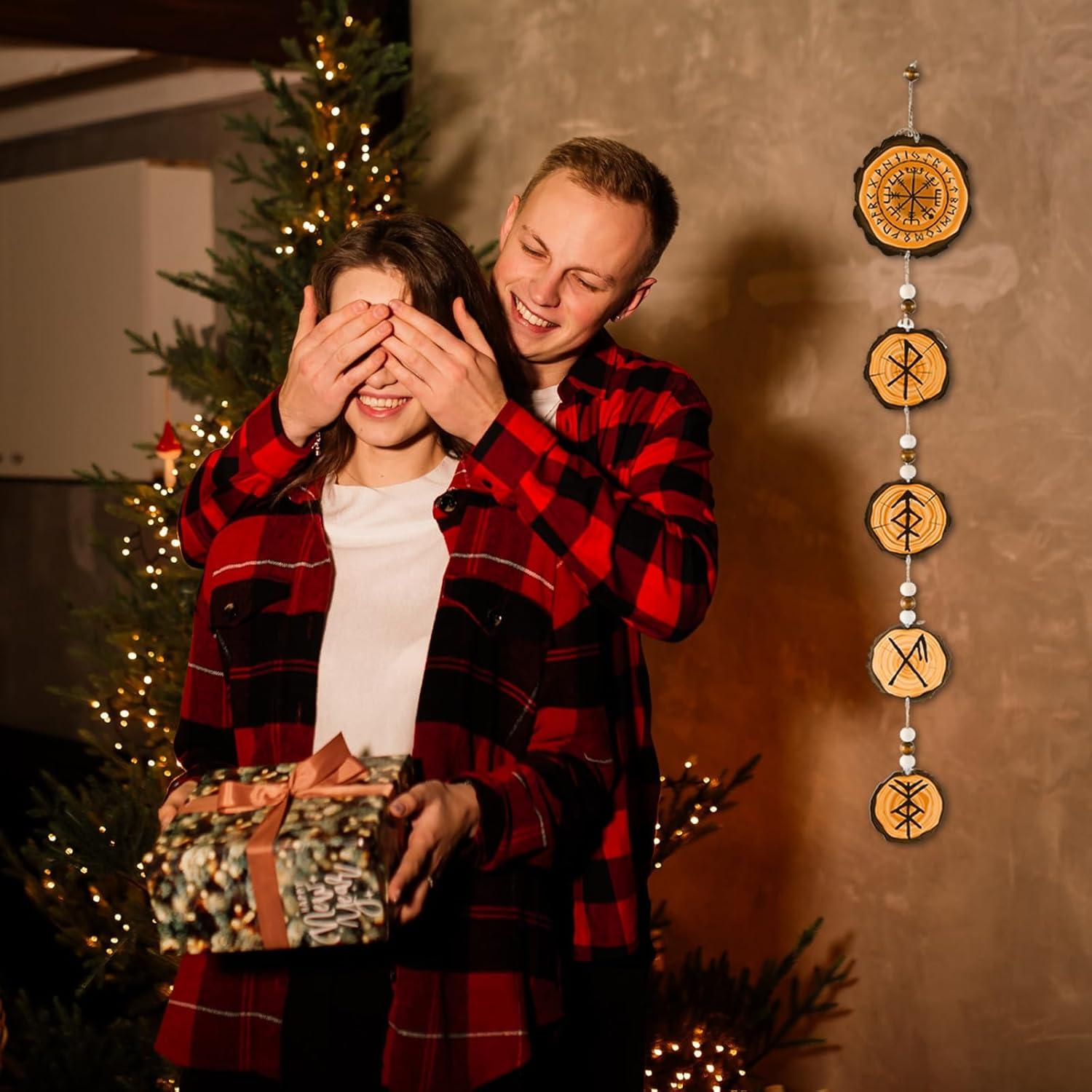 Cadena Rúnica Decorativa Thyle Yule 76.2 cm Madera Multicolor