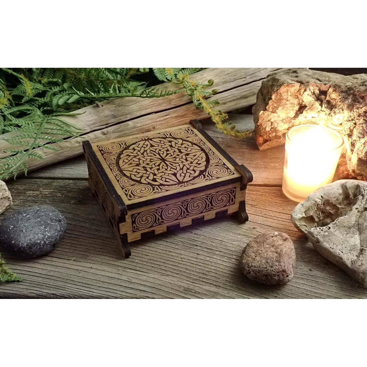 Conjunto de Runas Ogham Celta de Madera de Roble con Caja