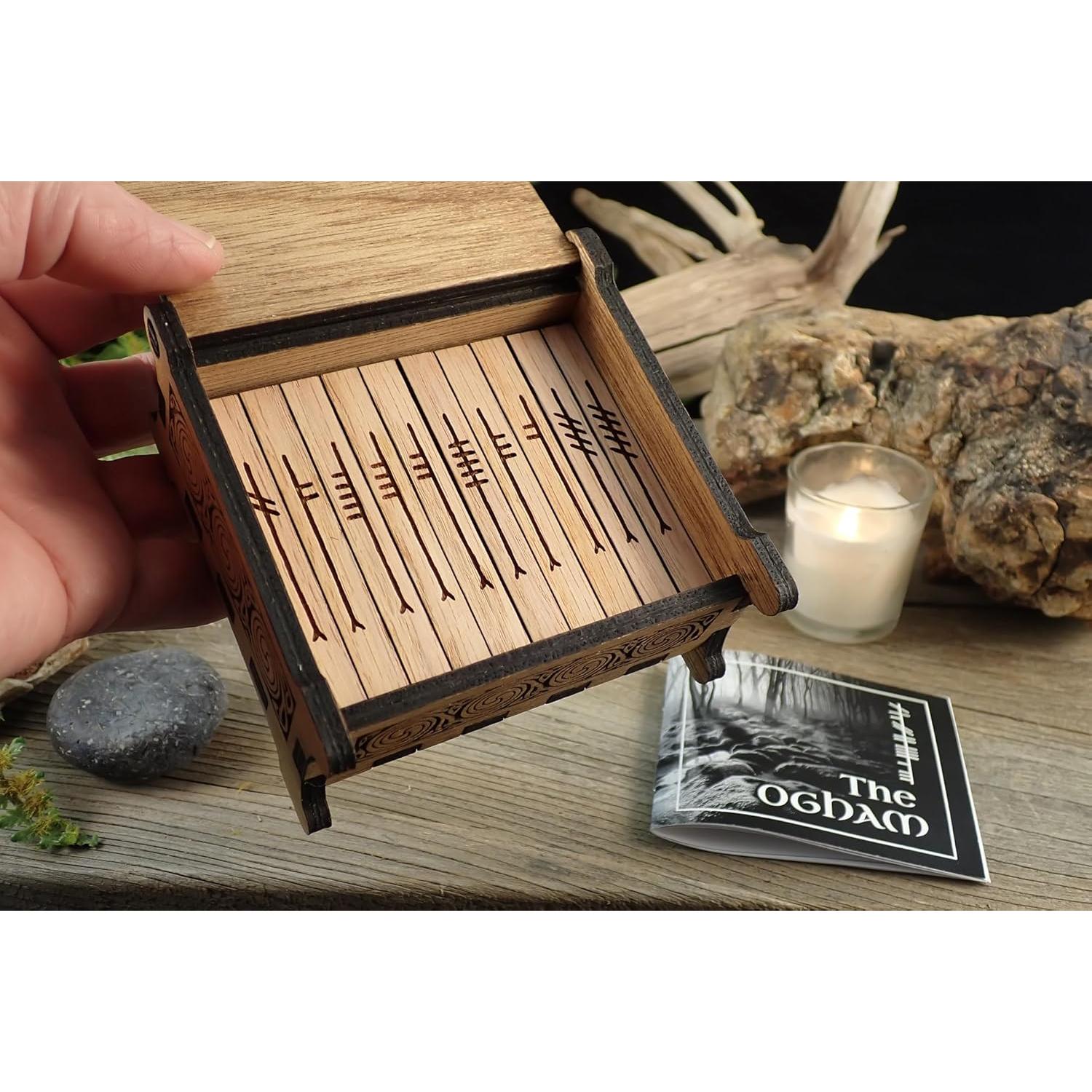 Conjunto de Runas Ogham Celta de Madera de Roble con Caja