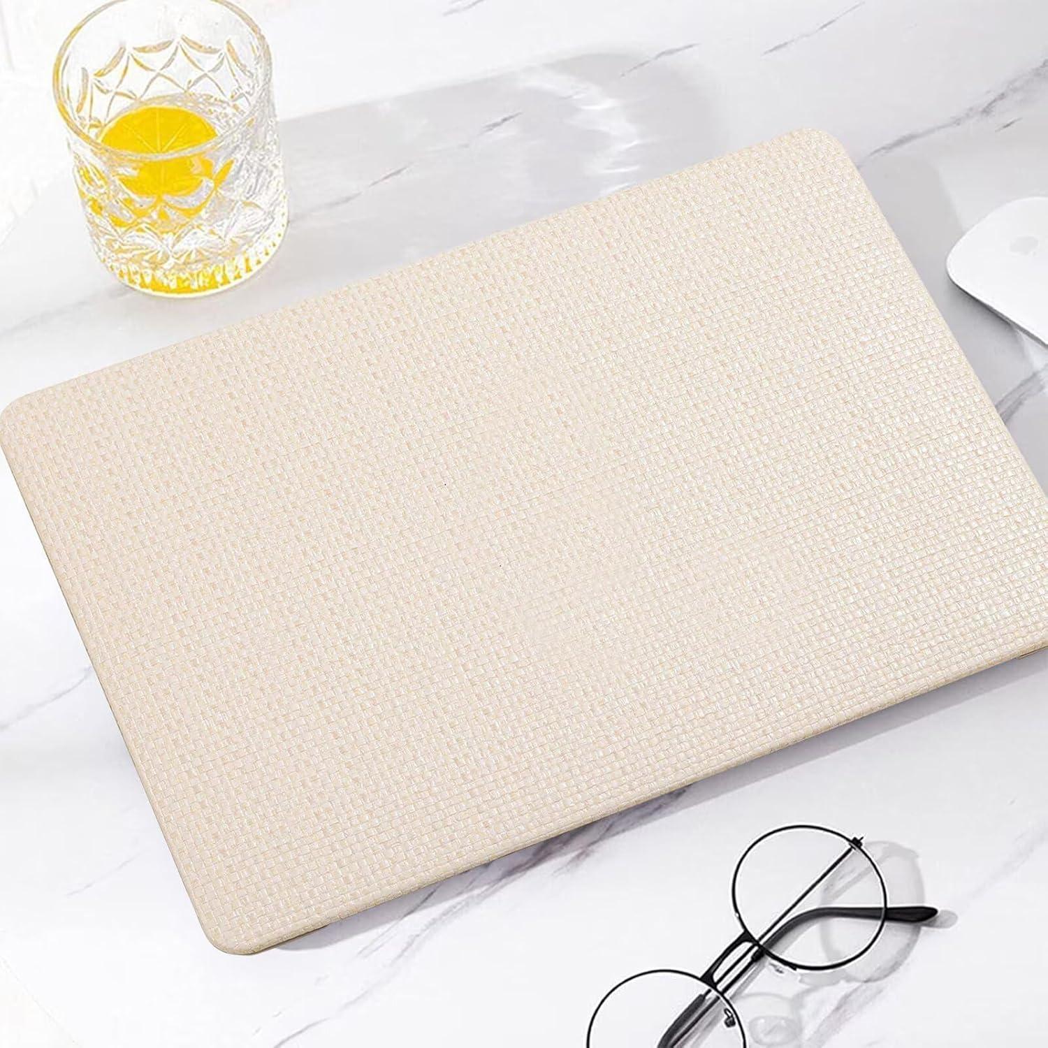 Funda Dura iNOTOGG para MacBook Pro 13" 2016-2022 Blanco
