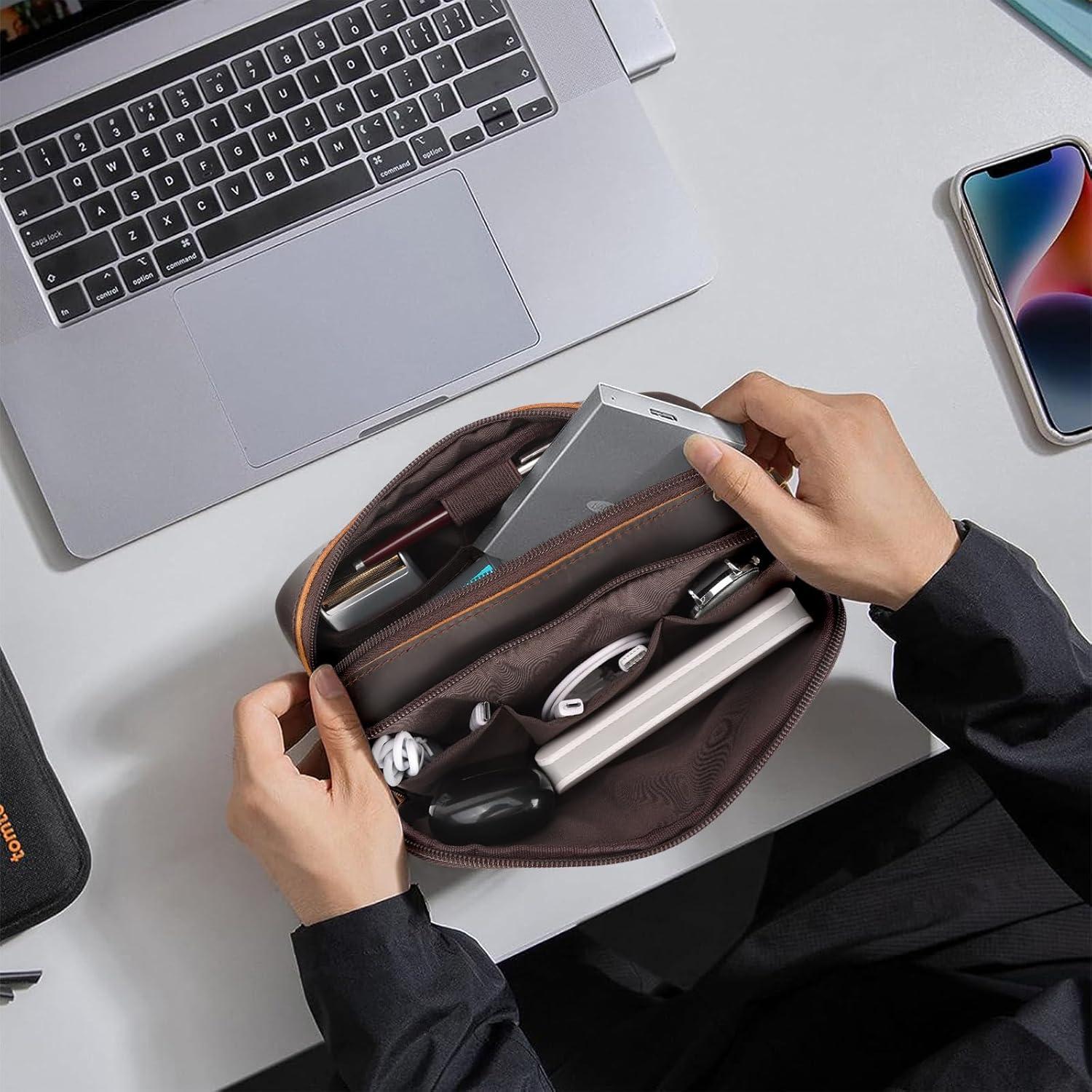 Organizador de Cables de Cuero Polare - 25x8x14.5 cm