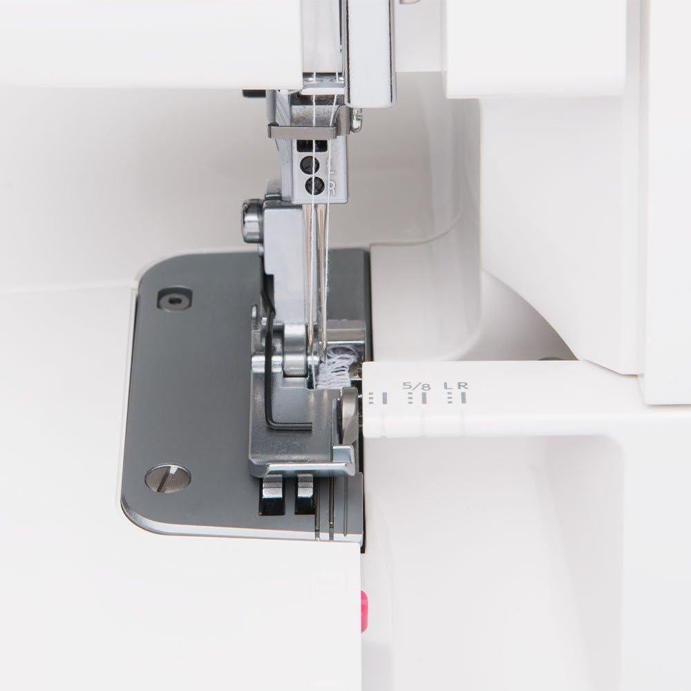 Máquina Overlock Janome MOD-8933 con Enhebrado Automático