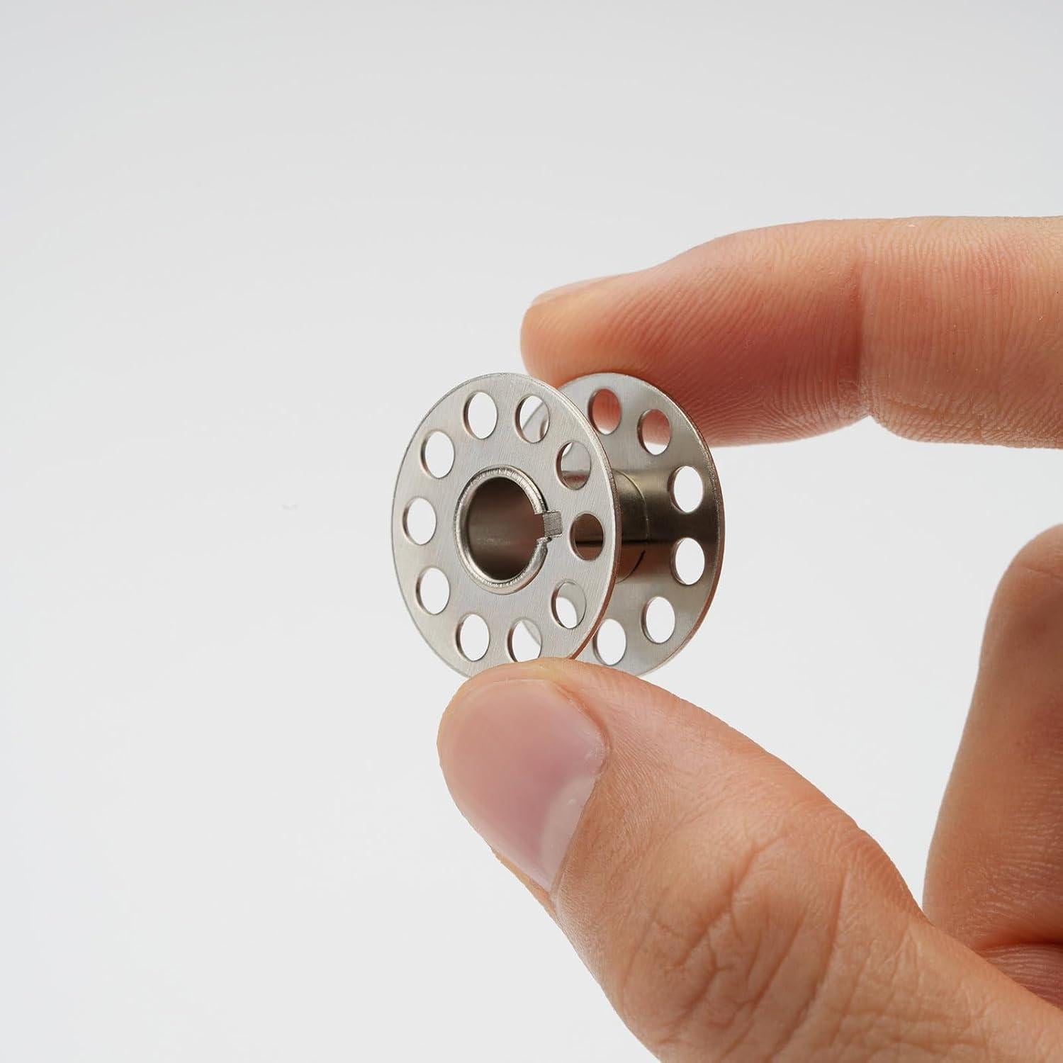 56 Bobinas de Metal Janifay para Máquina de Coser - 2 Cajas