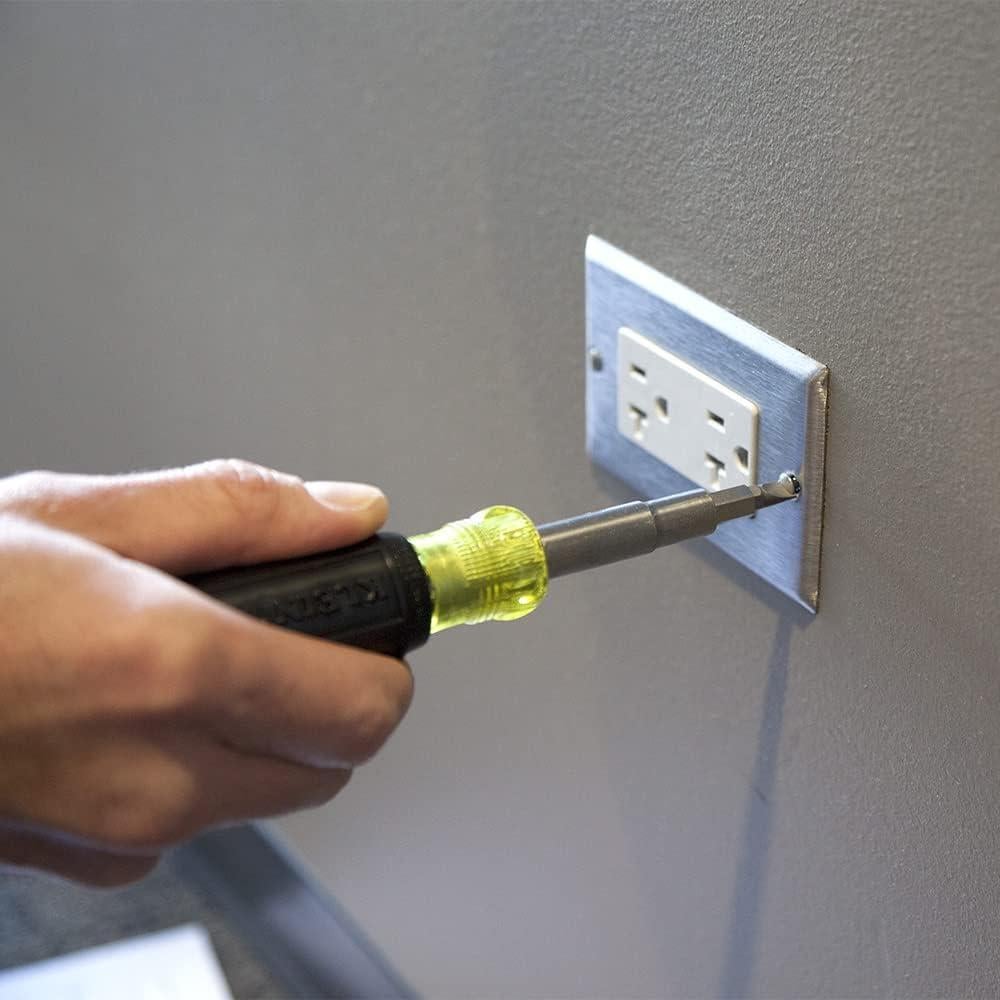 Kit de Herramientas Klein 80018P 4 Piezas Eléctricas Residenciales