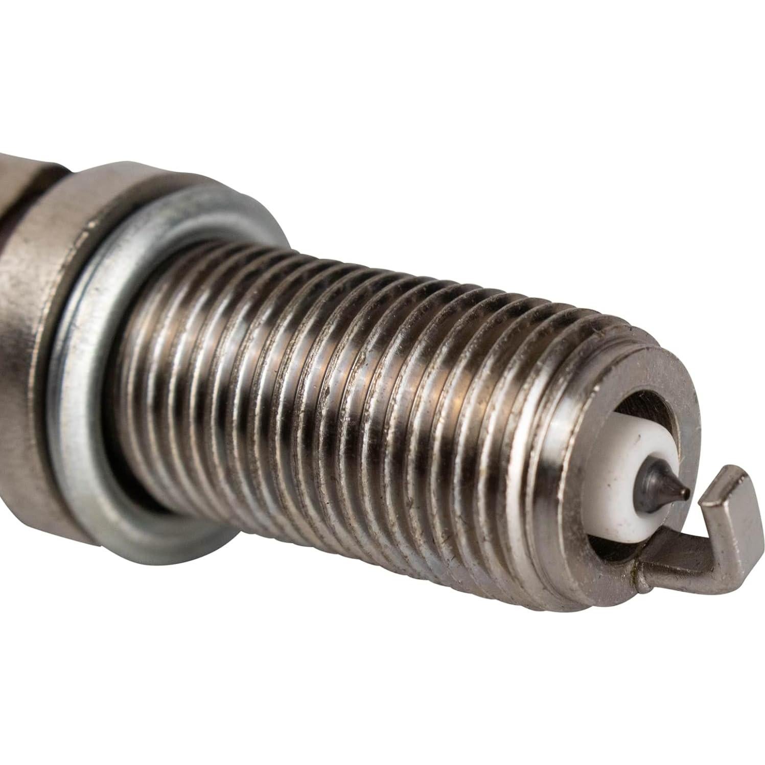 Juego de Bujías TRQ para Varios Modelos de Autos - 4 Piezas