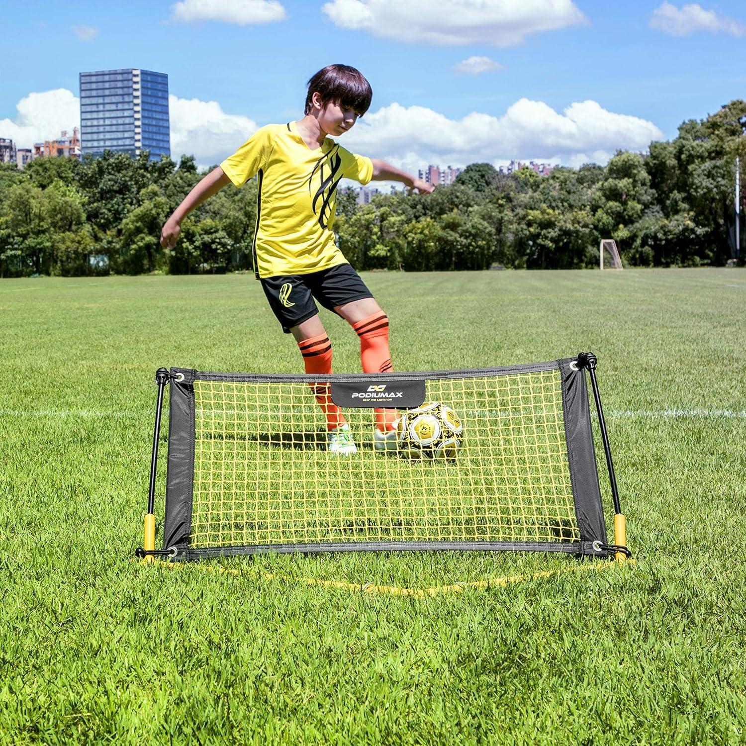 Reboteador de Fútbol PodiuMax 1.52x0.73m, Resistente y Portátil