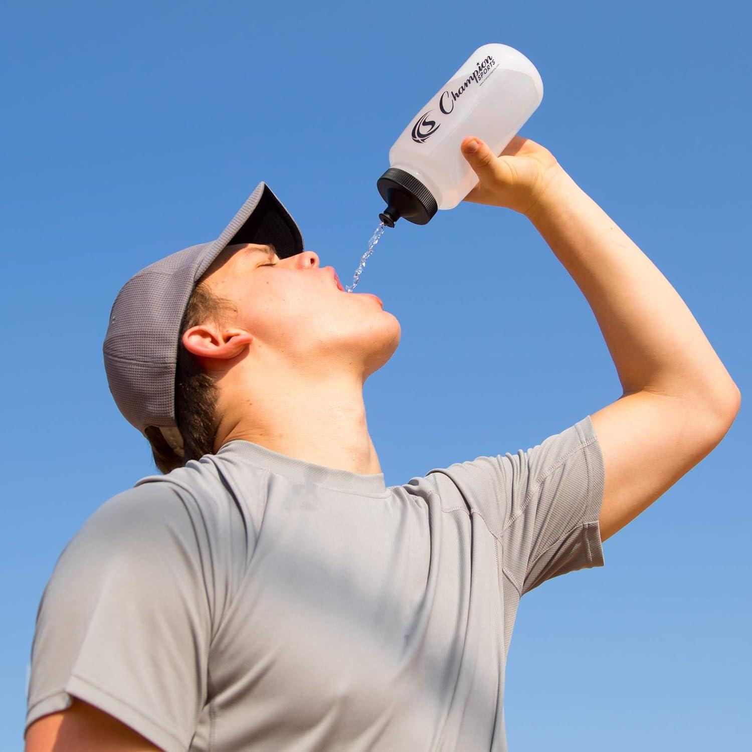 Botella de Agua Squeeze Pro Champion Sports 0.95L