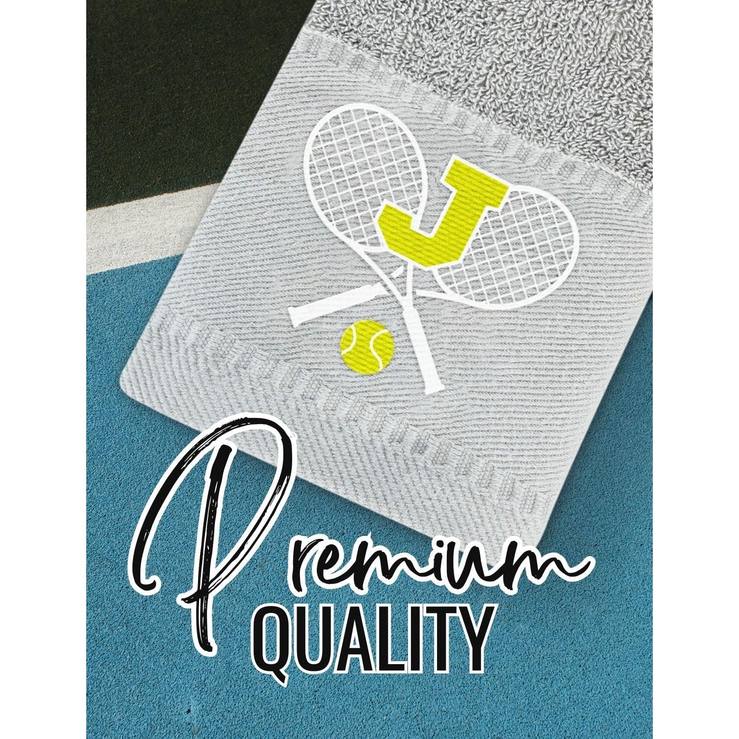 Toalla de Tenis Bordada CybGene Inicial J Suave y Absorbente
