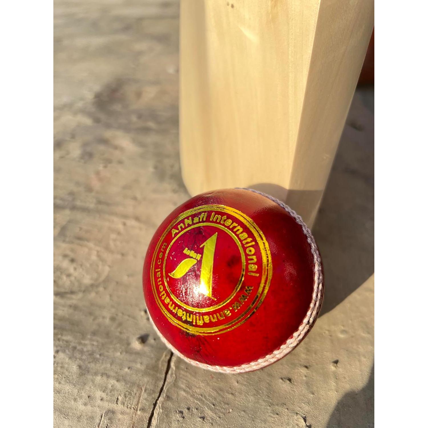 Pelota de Cricket AnNafi de Cuero Rojo Cosida a Mano - Senior