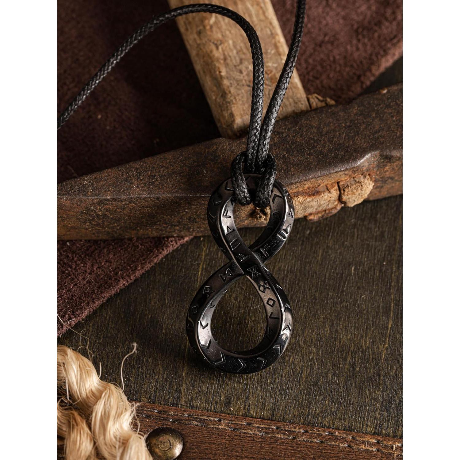 Collar de Runas Vikingas HAQUIL, Talisman Infinito Acero Negro