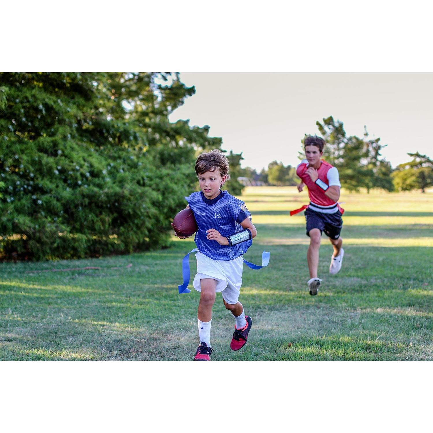 Brazalete de Juego WristCoaches - Libro de Jugadas para Fútbol y Softbol - Tamaño Juvenil