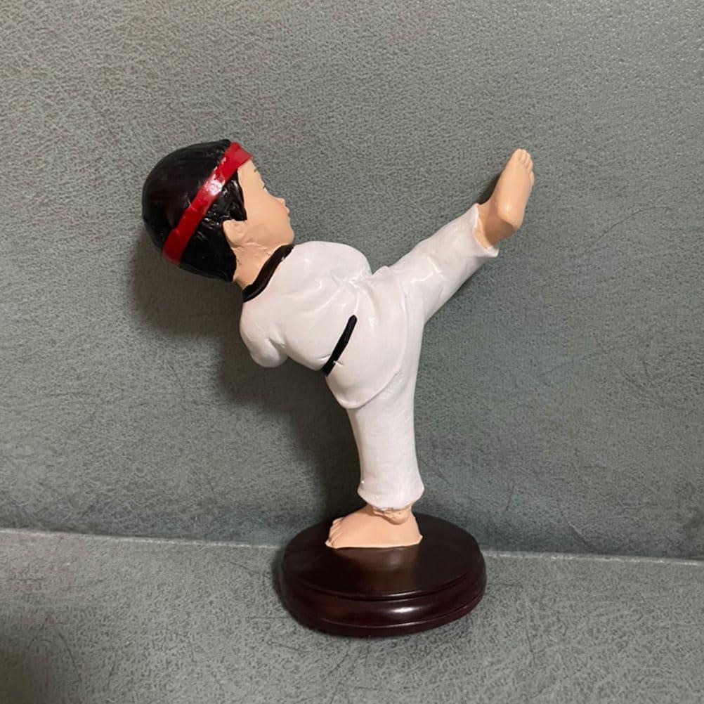 Adorno de Resina LOGOFUN Niño Karate 16x10x10 cm Decoración