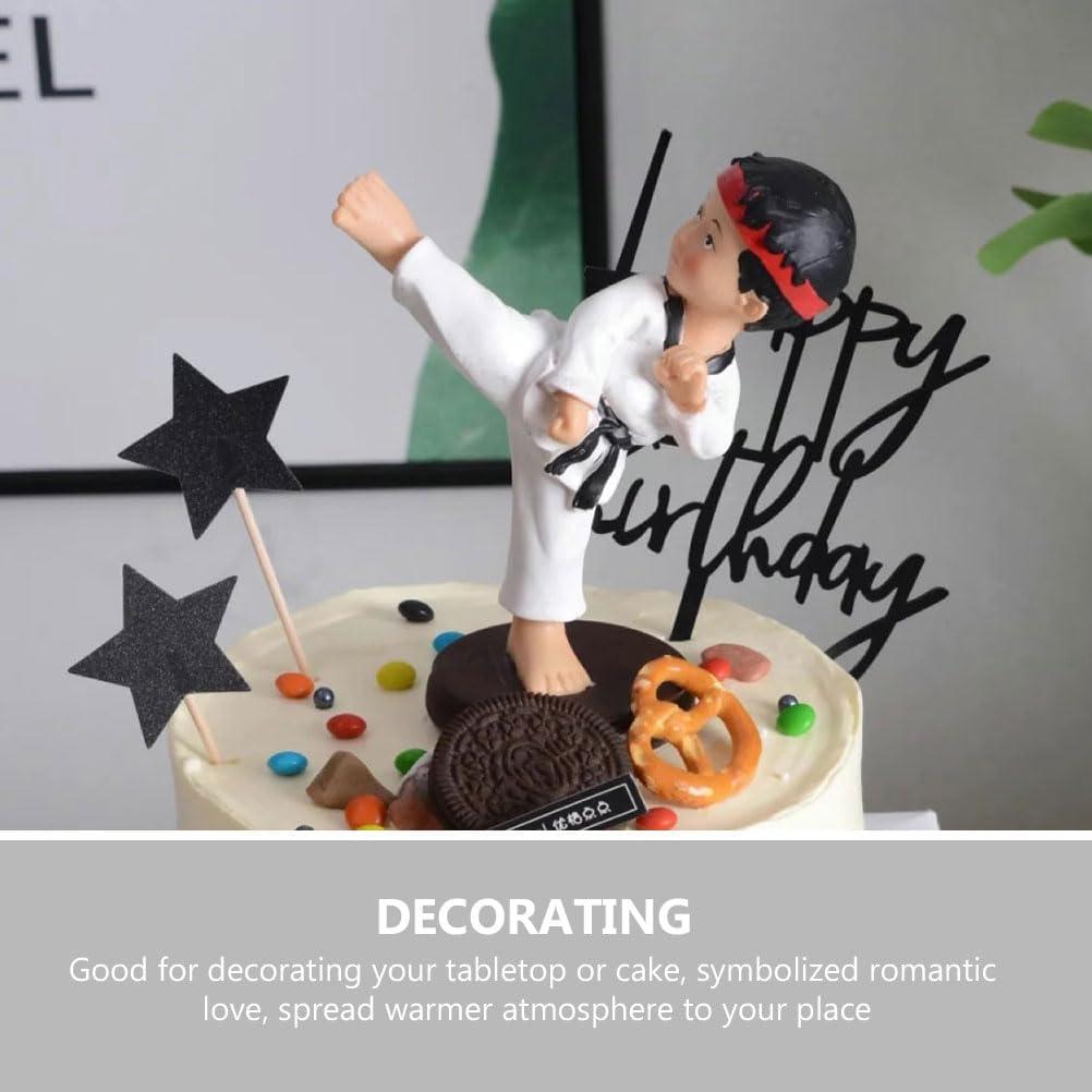 Adorno de Resina LOGOFUN Niño Karate 16x10x10 cm Decoración