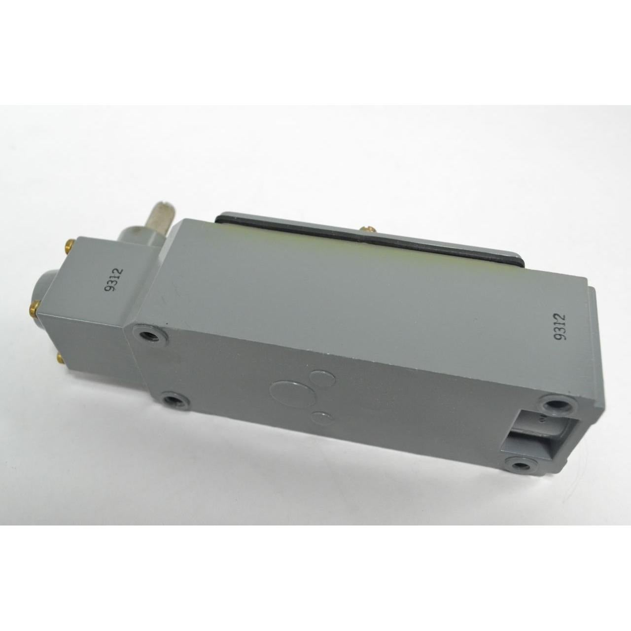 Interruptor de Límite Allen Bradley 802T-AT Oiltight 10A