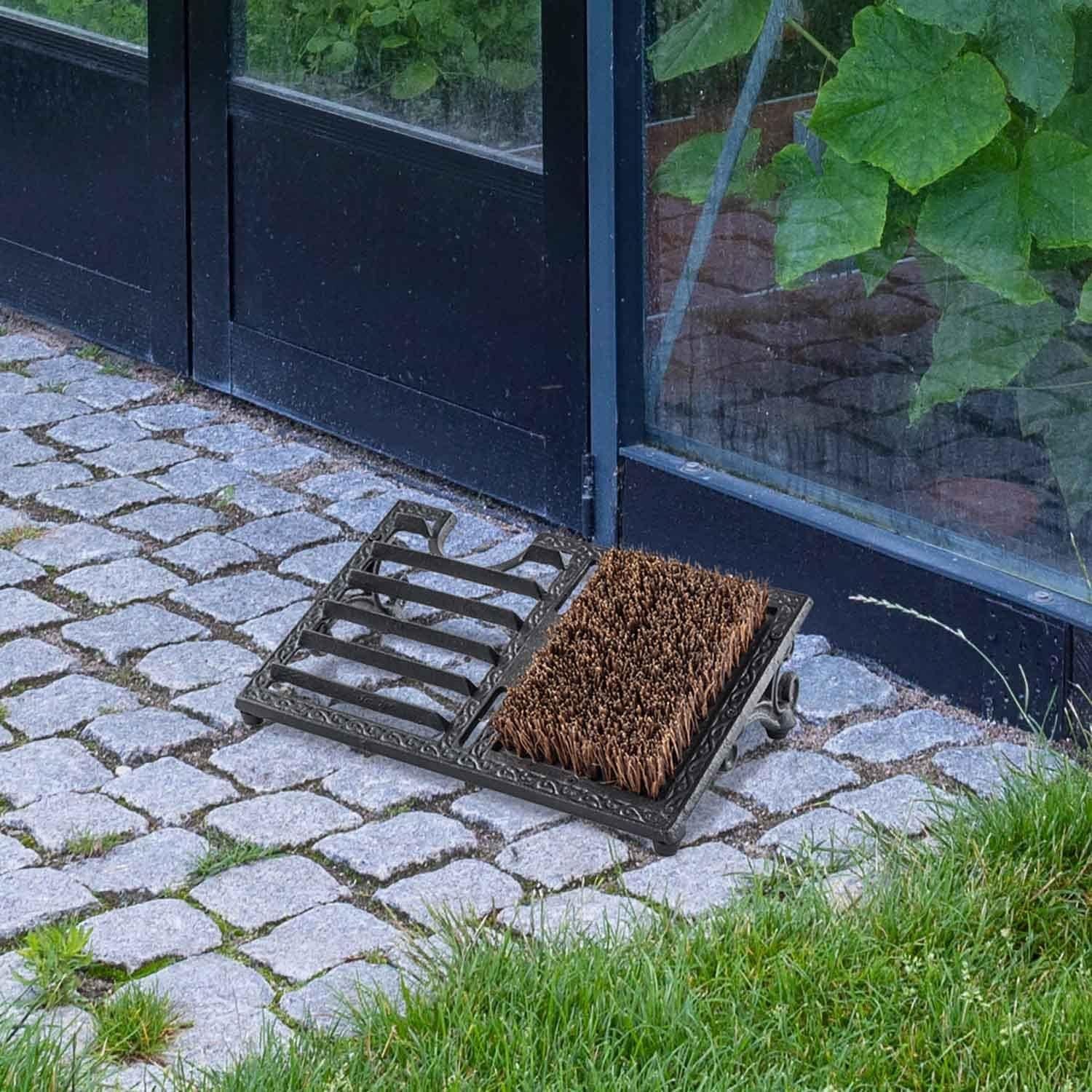 Raspador de Botas MyGift con Cepillo de Hierro Fundido