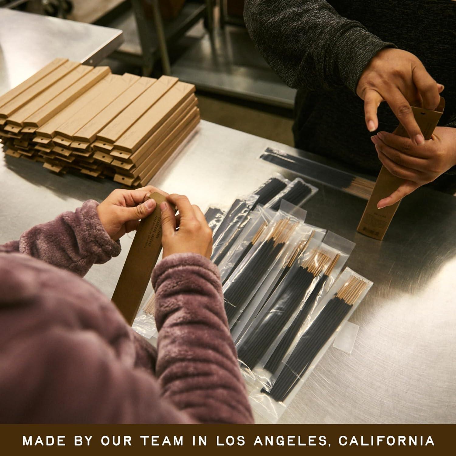 Incienso Aromatizado Rosa de Sándalo P.F. Candle Co. Paquete de 2