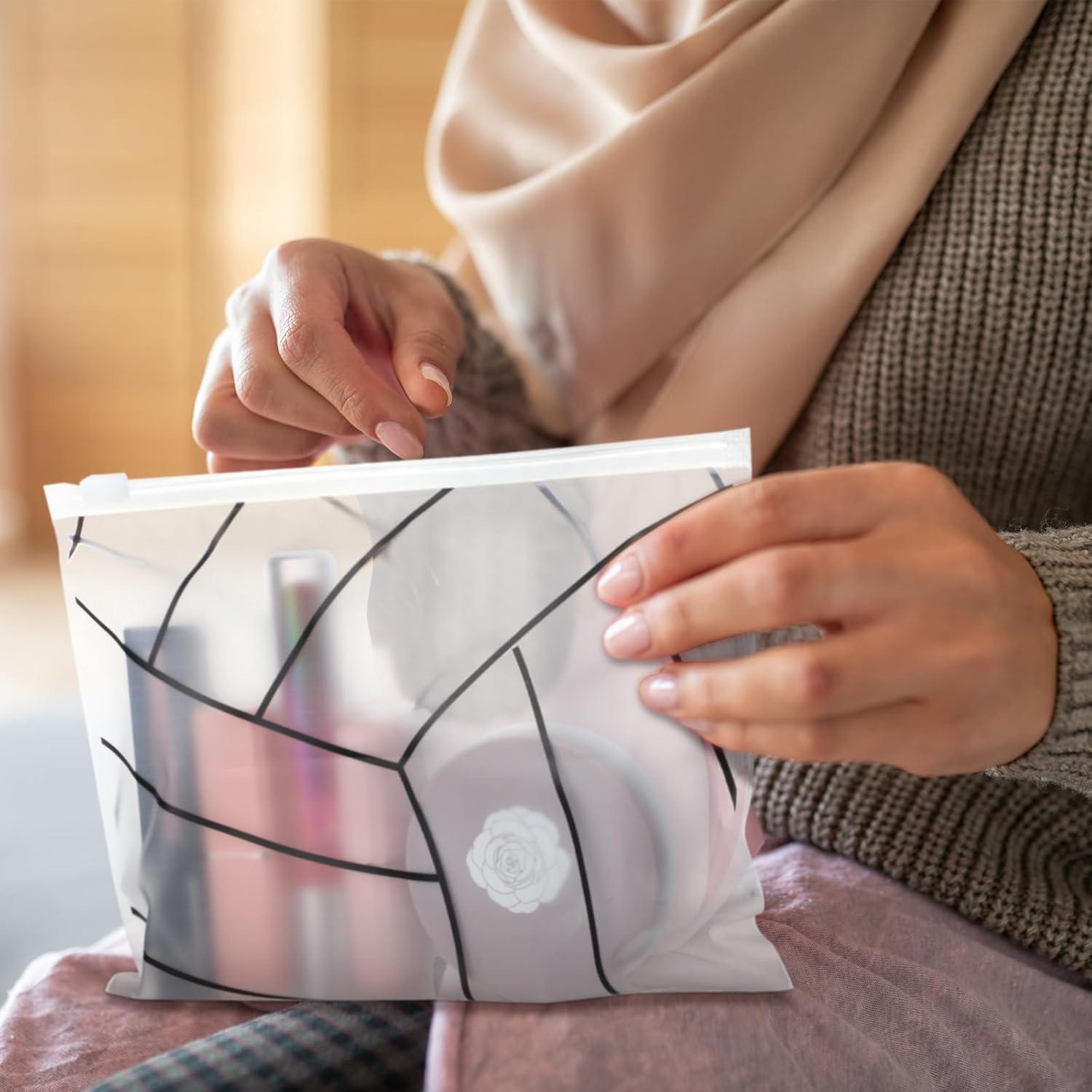 50 Bolsas de Maquillaje Impermeables Gersoniel Rojo Voleibol
