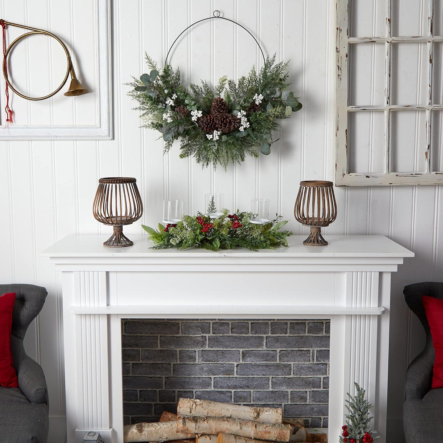 Candelabro Navideño Casi Natural 50.8 cm con Verdor y Bayas