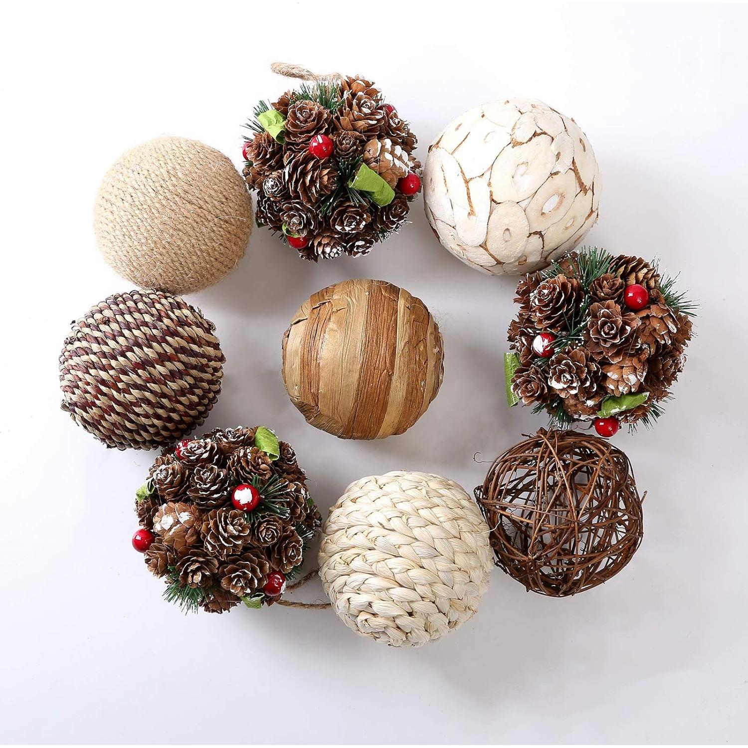 9 Bolas Decorativas de Ratan 8.89cm CIR OASES Navidad