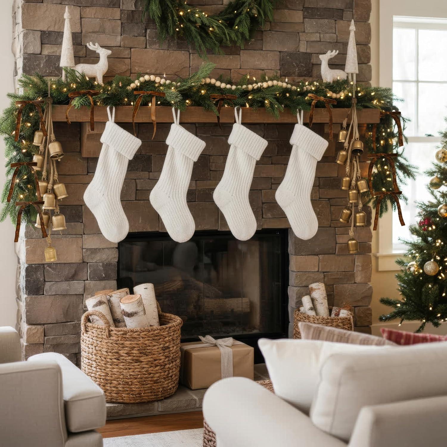 Adornos Navideños KIBAGA Campanas Doradas y Lazos Terciopelo