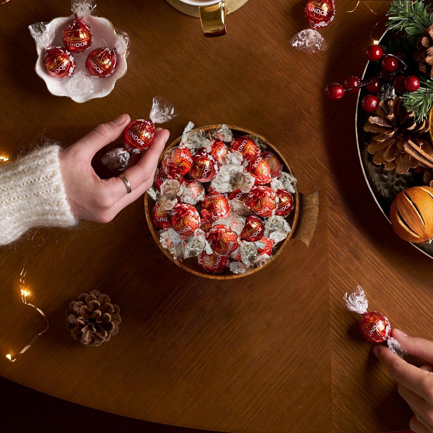 Trufas de Chocolate con Leche Lindt LINDOR 286 g - Caja Regalo