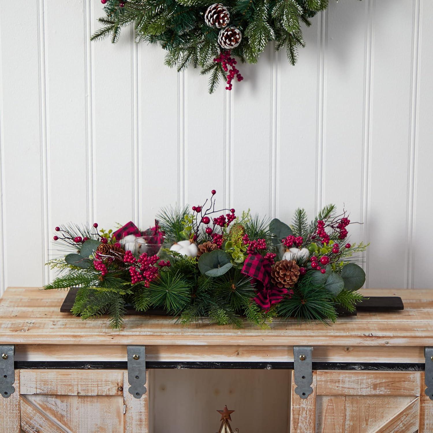 Arreglo Navideño Artificial Casi Natural 61cm con Piñas y Eucalipto