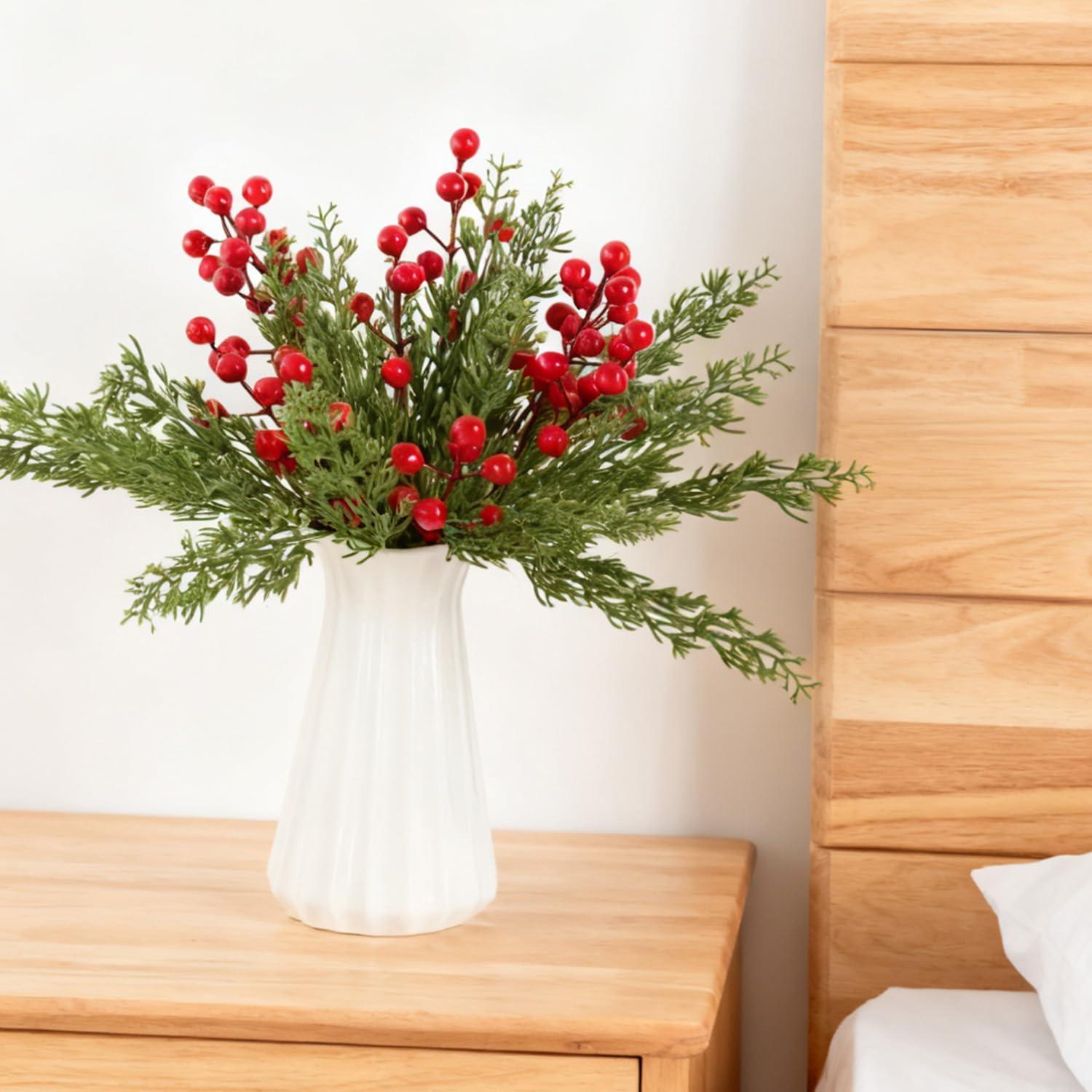 40 Piezas Ramas de Pino Artificial y Bayas de Acebo Yeabwps