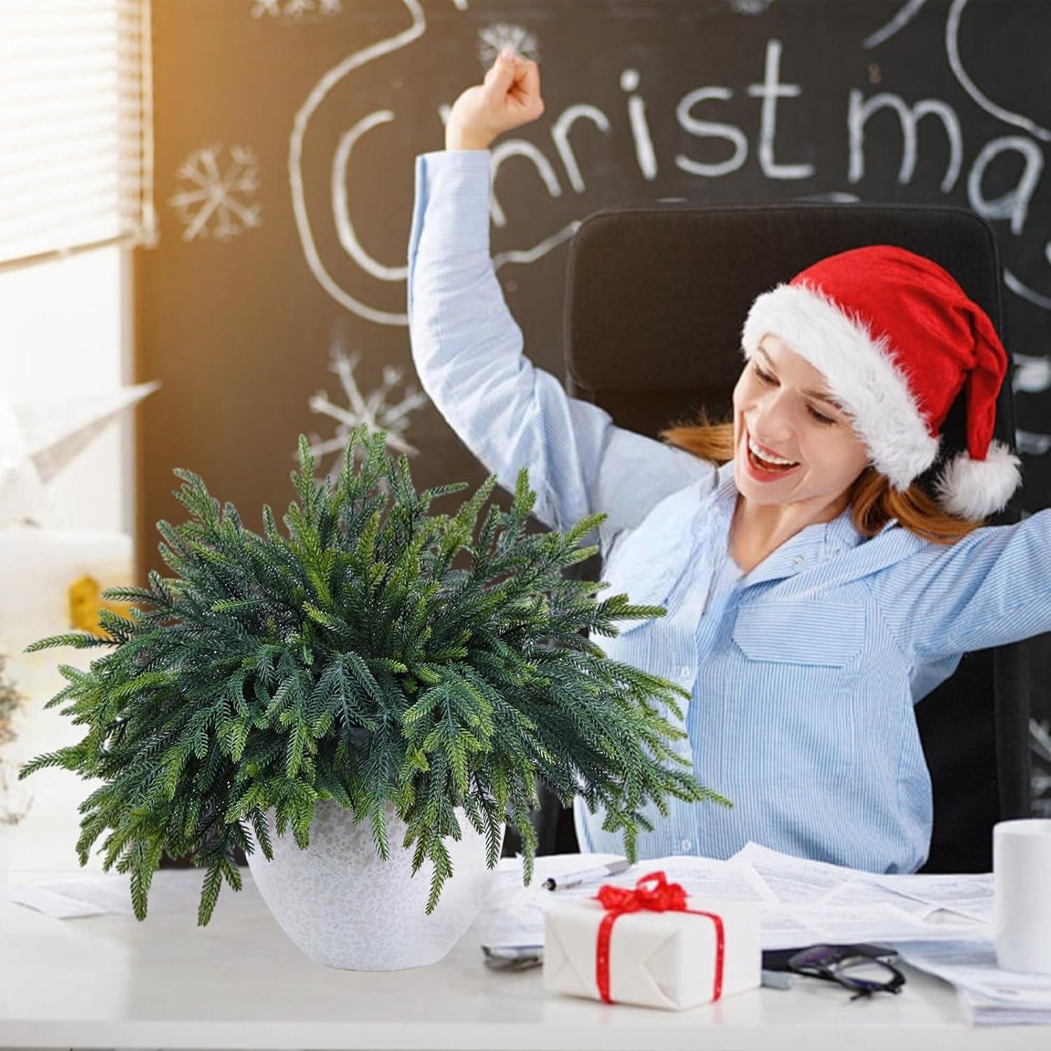 Juego de 12 Ramas de Pino Artificial Tulvend 45.72 cm