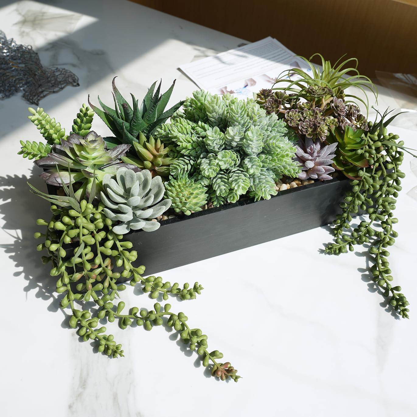 Arreglo de Suculentas Artificiales Winlyn en Maceta de Madera