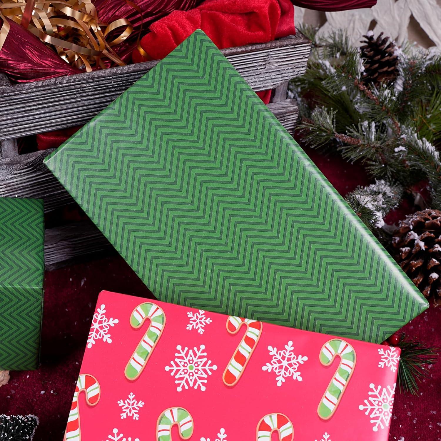 Papel de Regalo Navideño Reversible LaRibbons 3 Rollos 43.2 cm