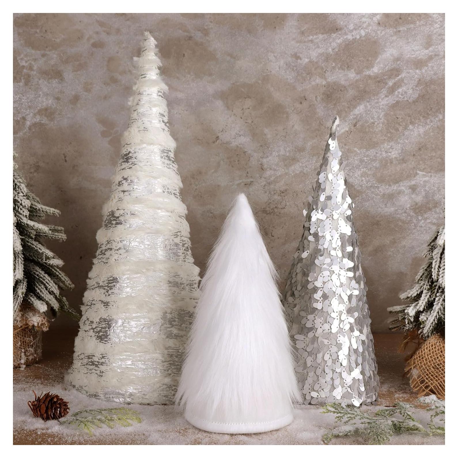 Conjunto de 3 Árboles de Navidad Cono Bunny Chorus 35cm