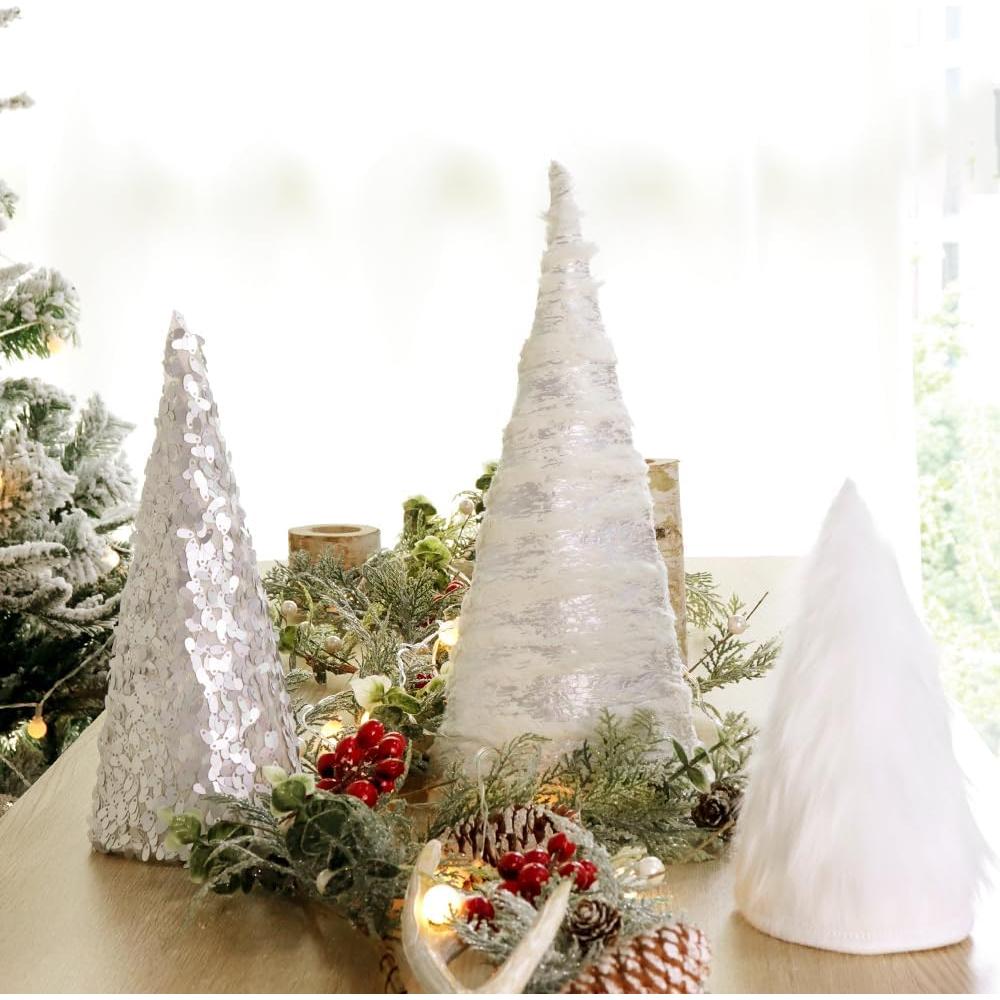 Conjunto de 3 Árboles de Navidad Cono Bunny Chorus 35cm