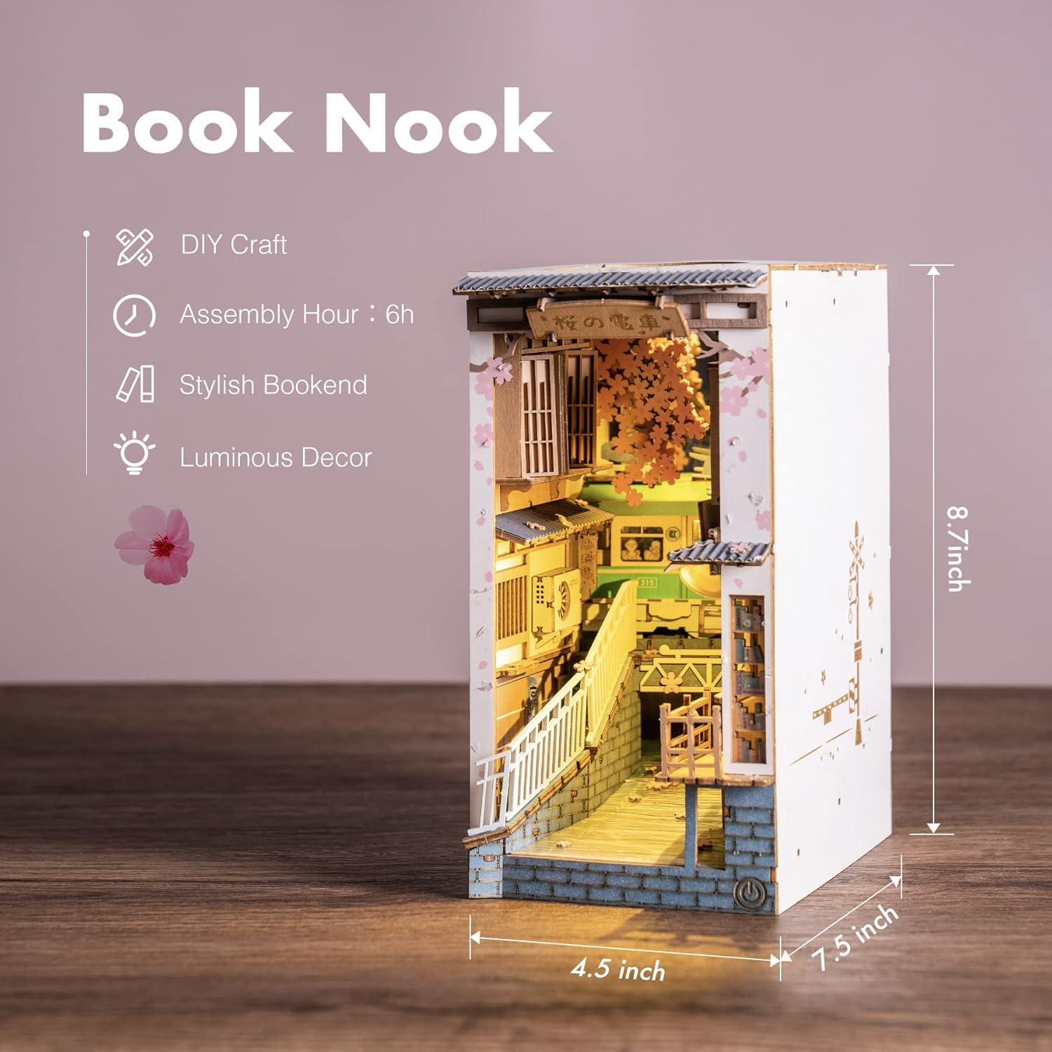 Rolife Kit Nook de Libros 3D Sakura Densya con LED