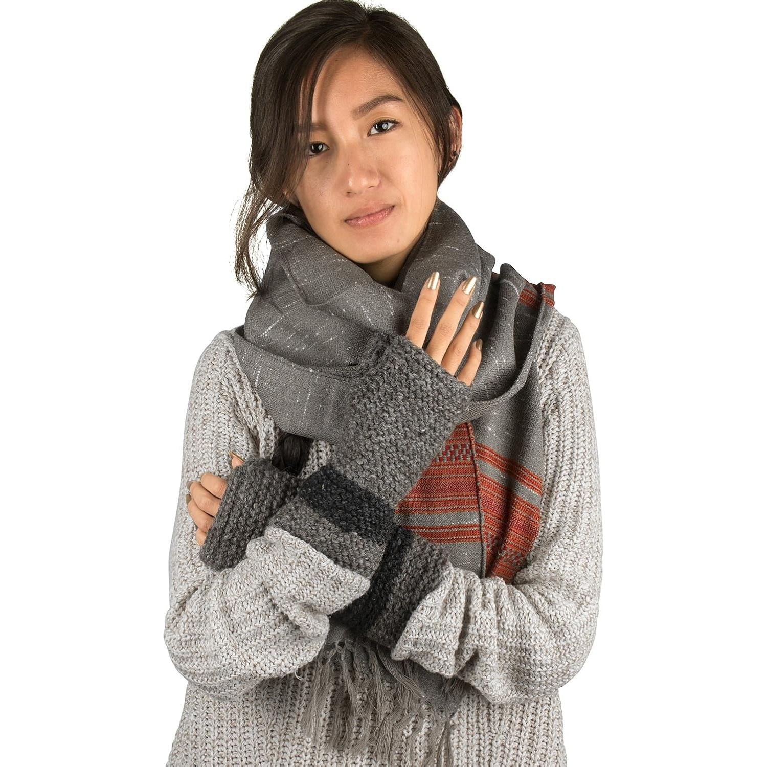 Calentadores de brazos de lana Tribe Azure para mujeres - Hechos a mano