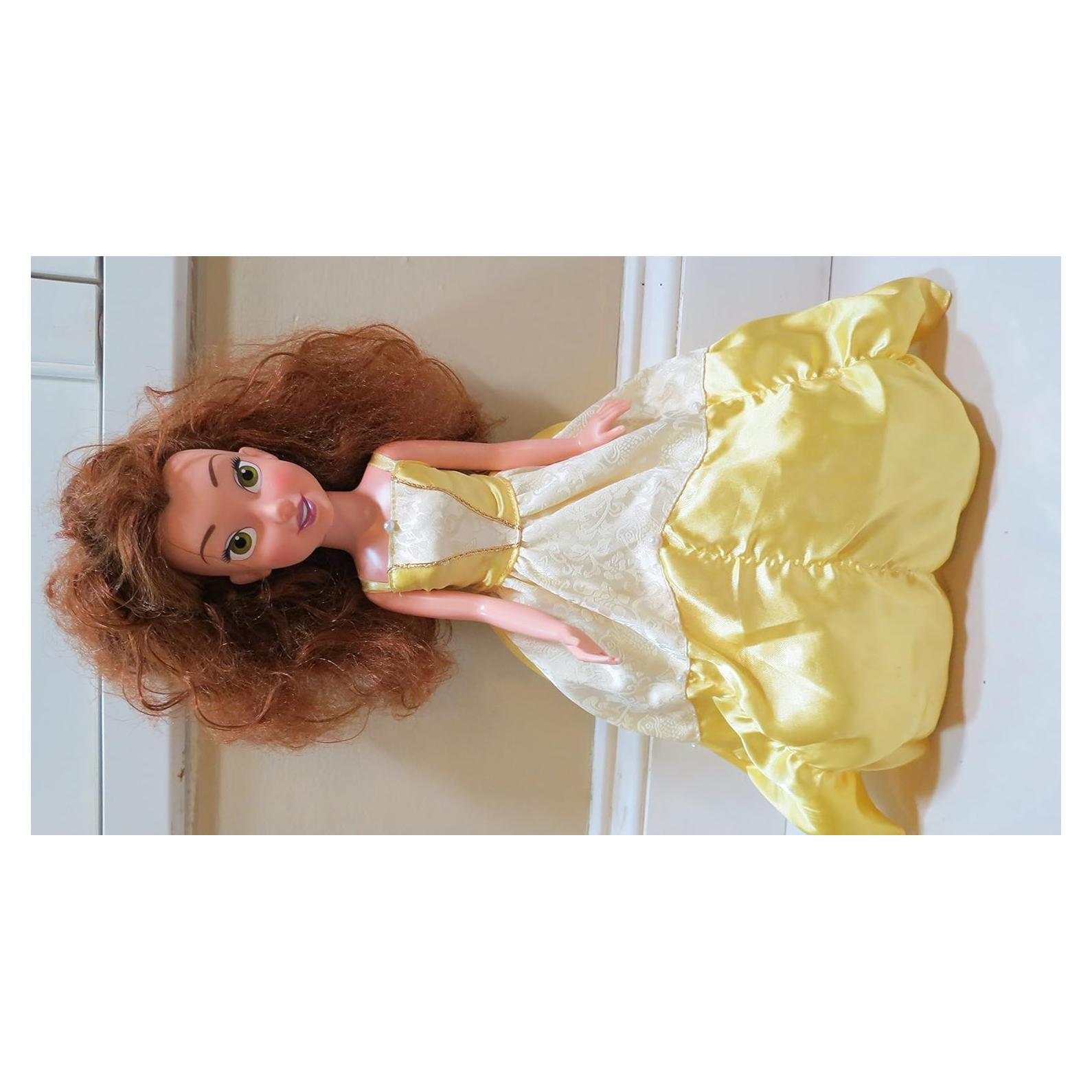 Muñeca Princesa Bella Disney 38 cm Cantando Articulada