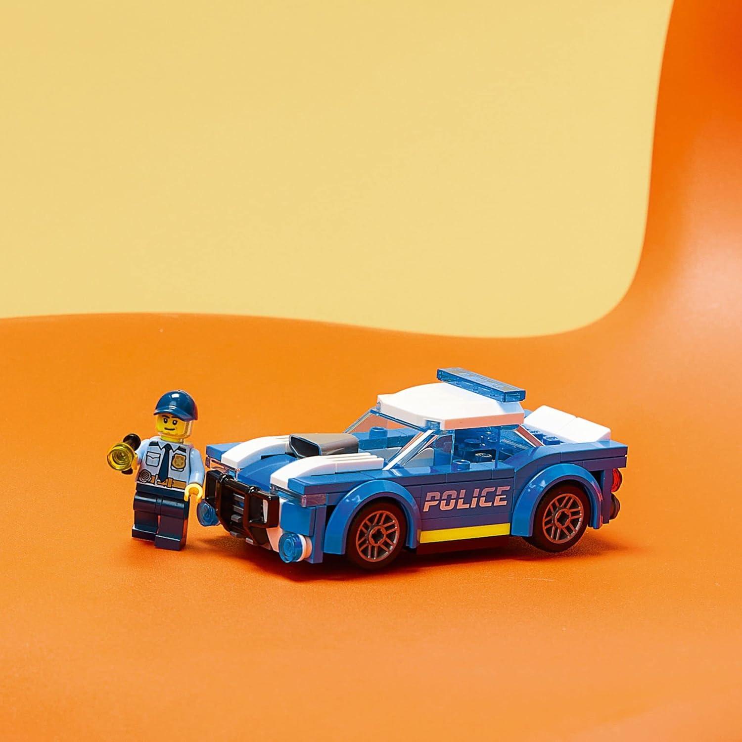 Coche de Policía LEGO City 60312 con Minifigura para Niños 5+