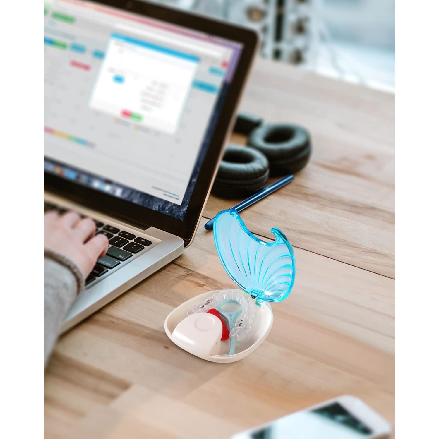 Estuche para Retenedor JMU Azul - Plástico Resistente y Lavable