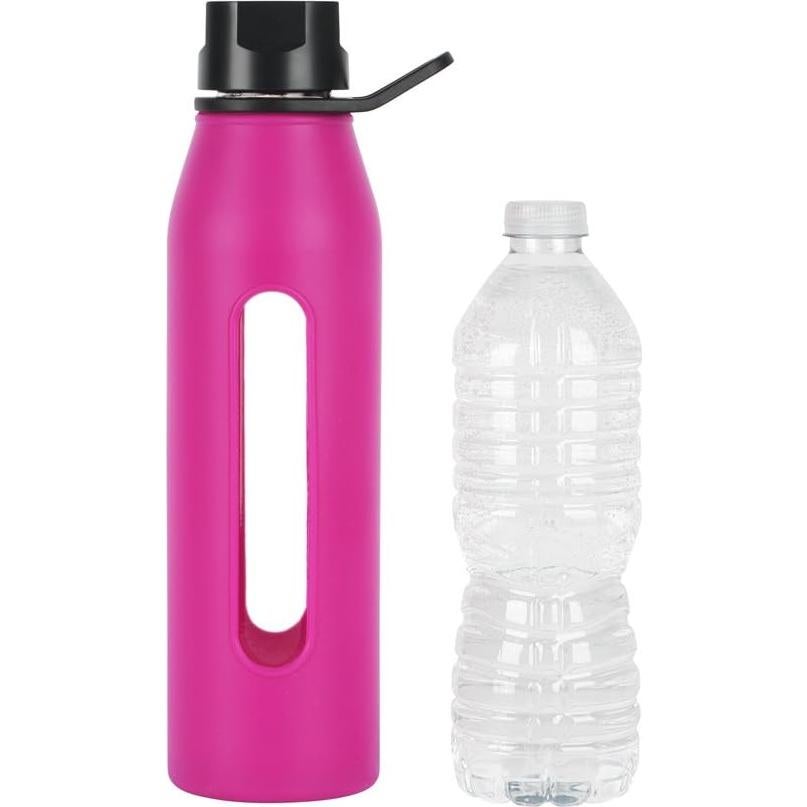 Botella de Agua de Vidrio Takeya 0.66L con Manga de Silicona Fucsia