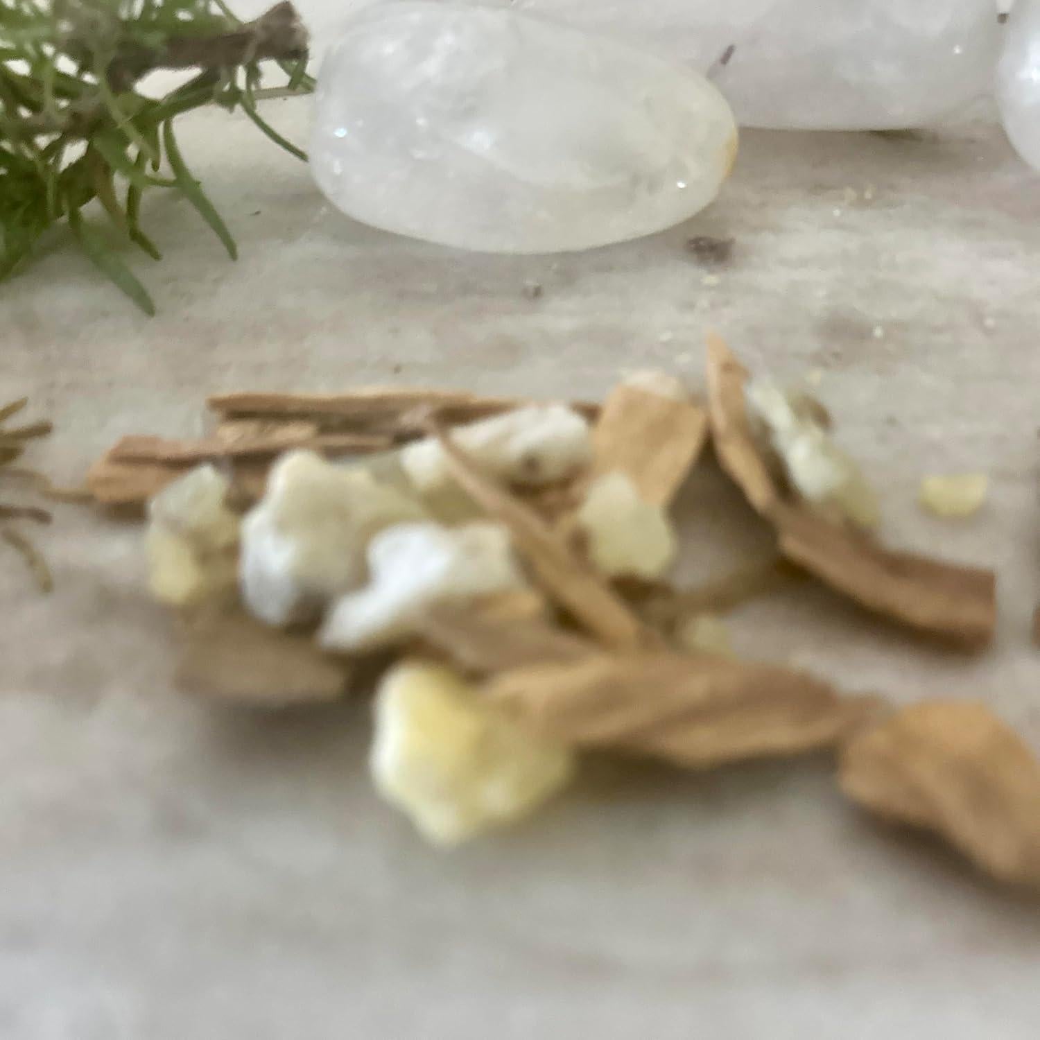 Mezcla de Resina de Copal y Chips de Palo Santo Amae 33.73 g