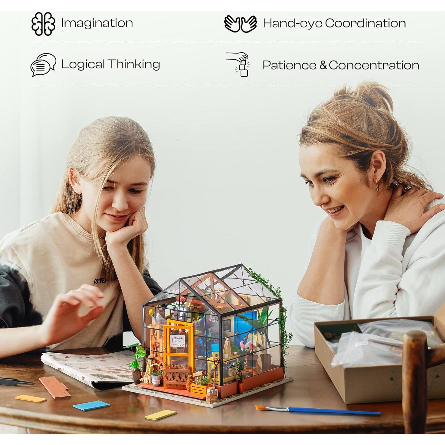 ROBOTIME Casa Miniatura DIY Verde con LED 19.5x17.5 cm