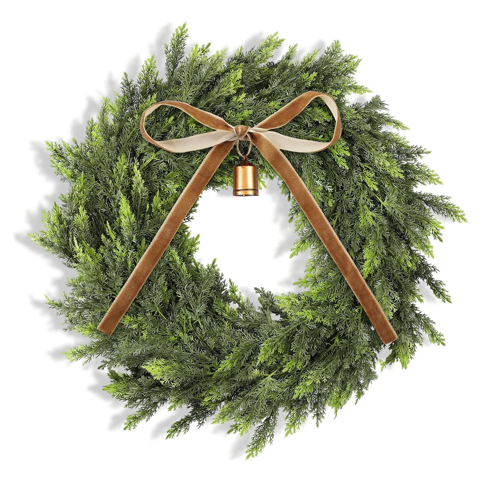 Corona de Navidad de Cedro Dingion 30.48 cm con Campana y Cinta
