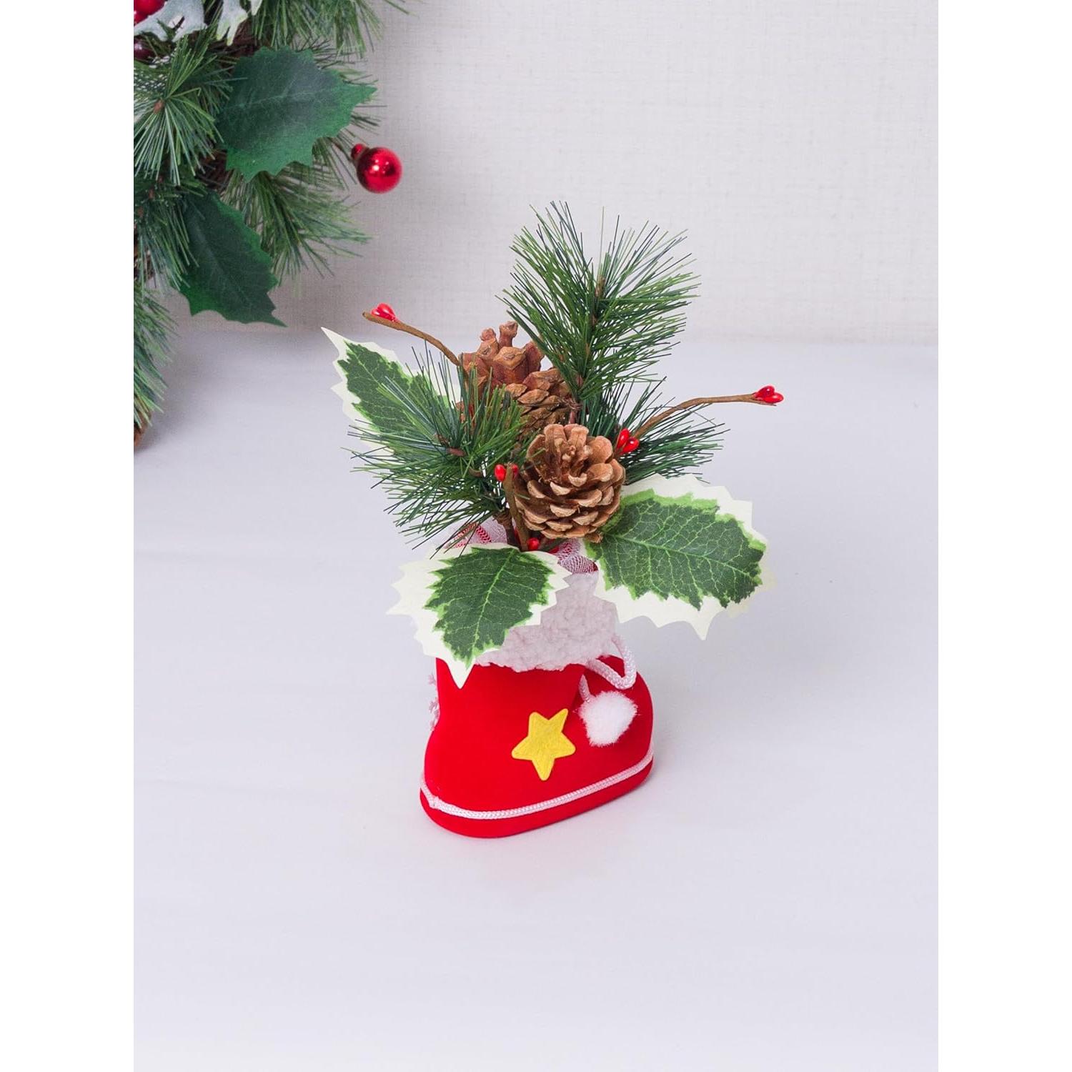 Adorno de Bota de Navidad Ansuma 25.4 cm con Piña y Bayas Rojas