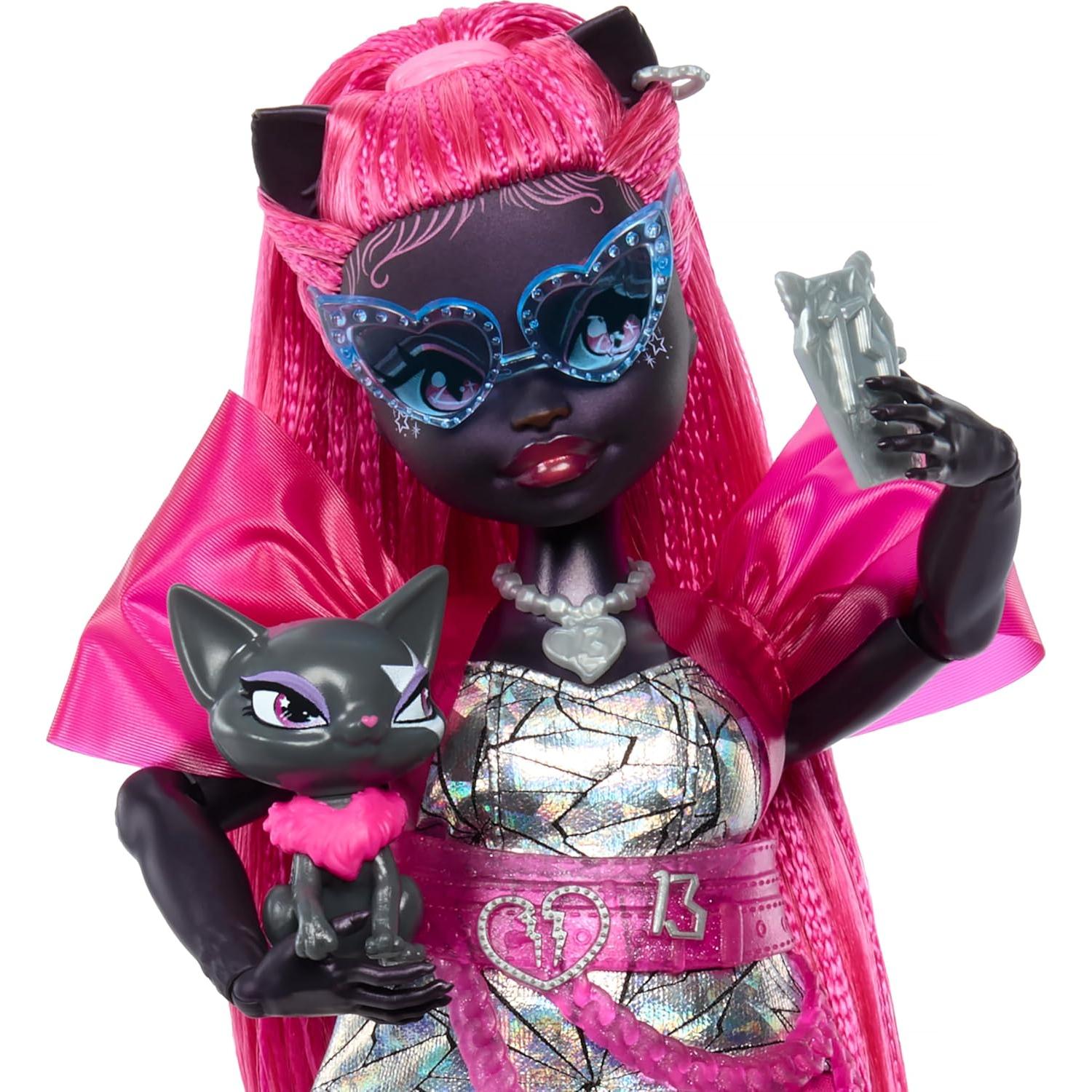 Muñeca Catty Noir Monster High con gato Amulette y accesorios