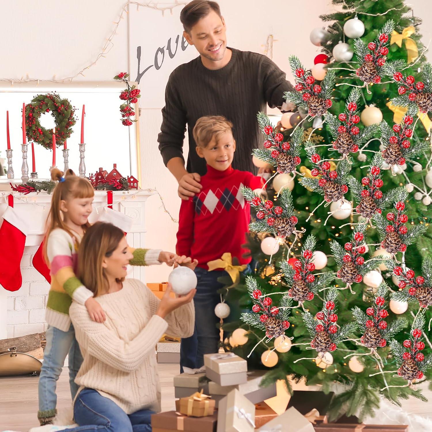 Ramas de Pino Perpetuo con Berries Rojas MEMOVAN 8pcs