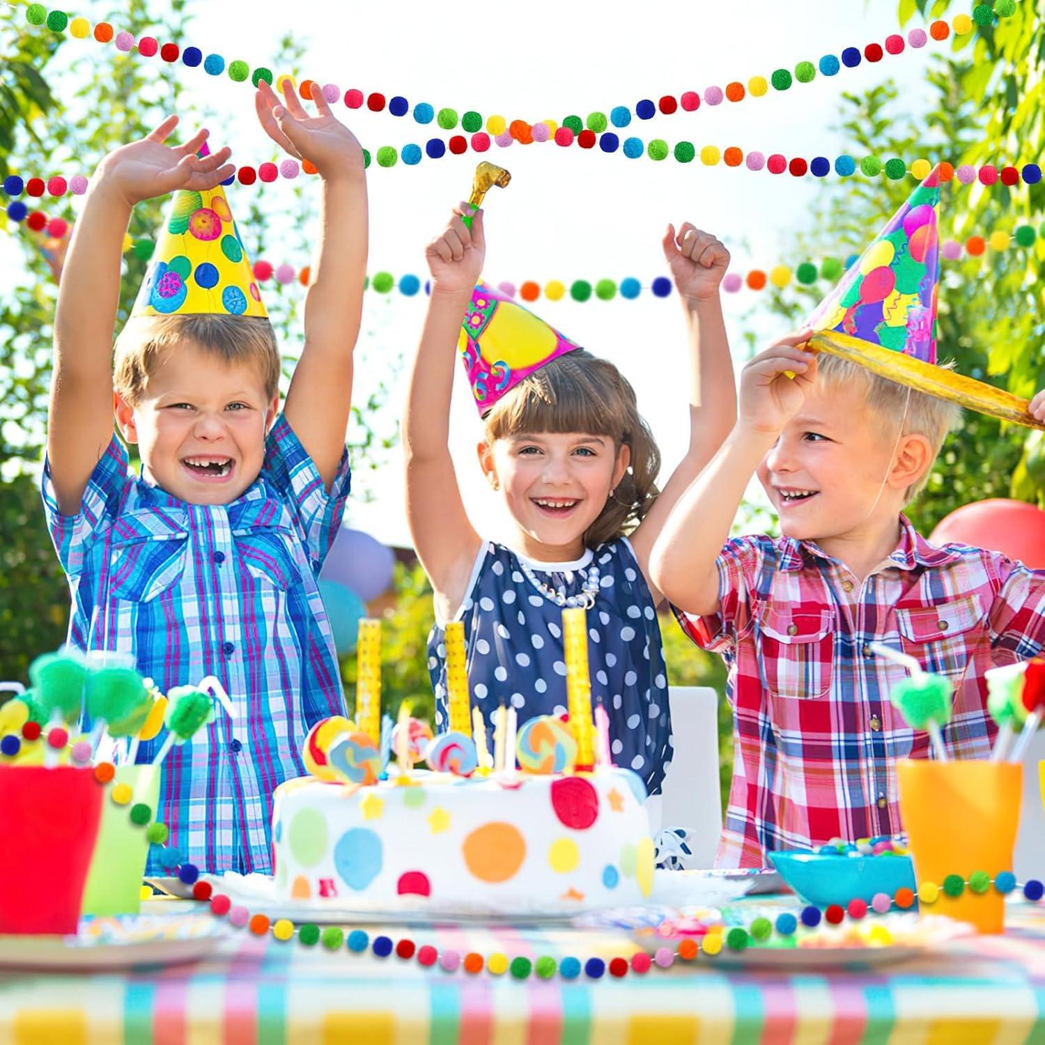 Guirnalda Pom Pom Colorida 4 Cuerdas 2m MARFOREVER Arcoíris