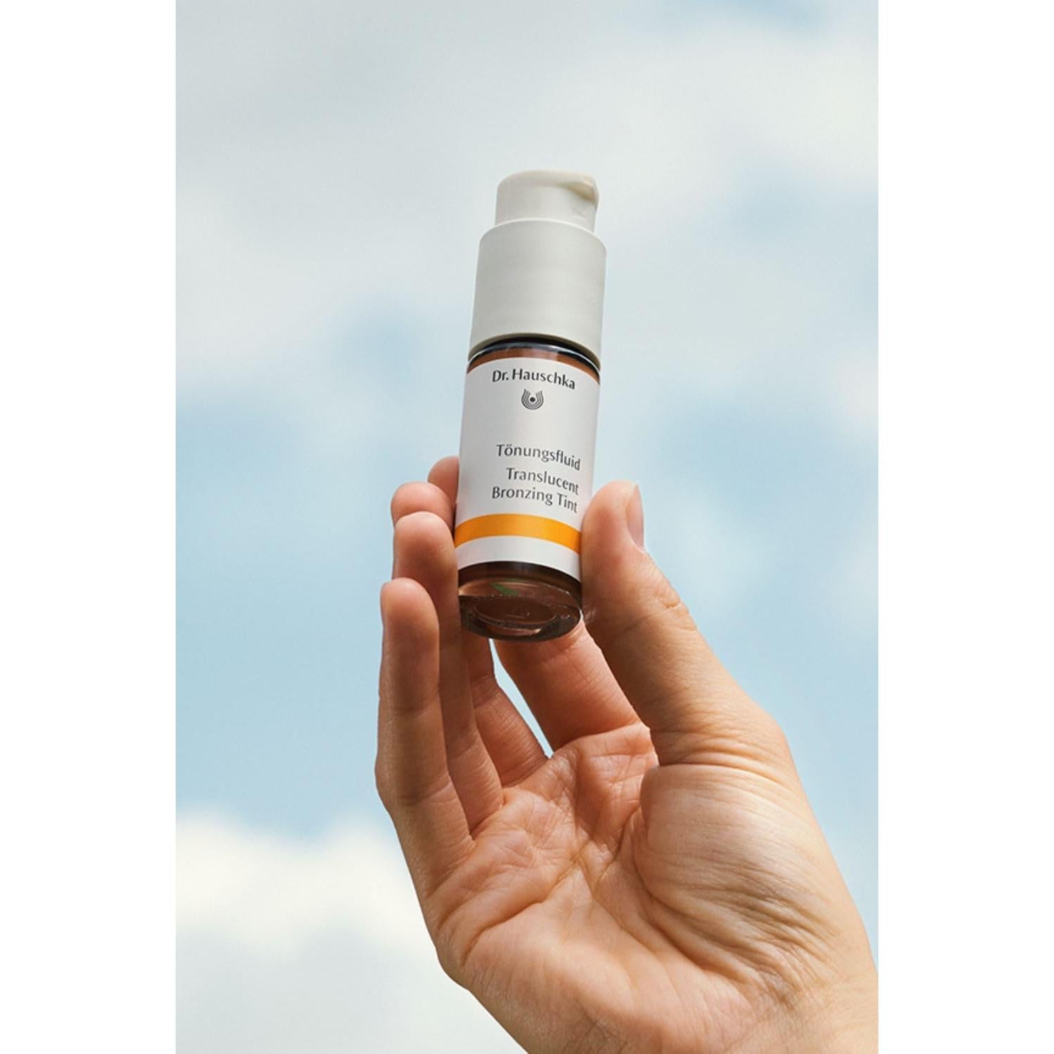 Tinte Bronceador Translúcido Dr. Hauschka 17.75 ml